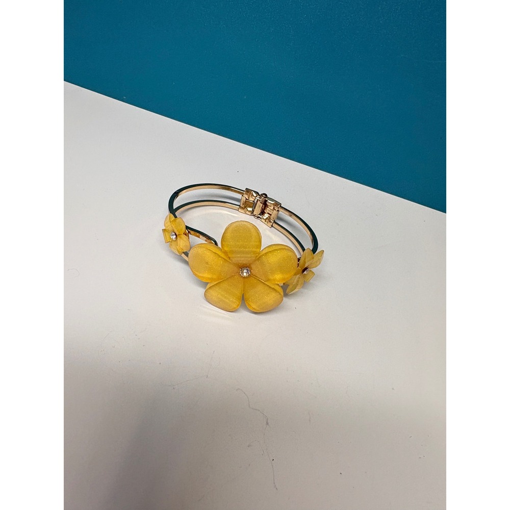 Yellow Resin Flower Hinged Bangle‎ Bracelet Gold Tone Rhinestone Glitter